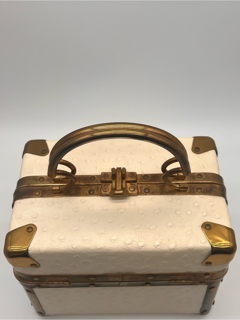 Lizette Vintage Train Case Purse Vanity Box Handbag Embossed Leather Gold/Brass - Picture 3 of 12